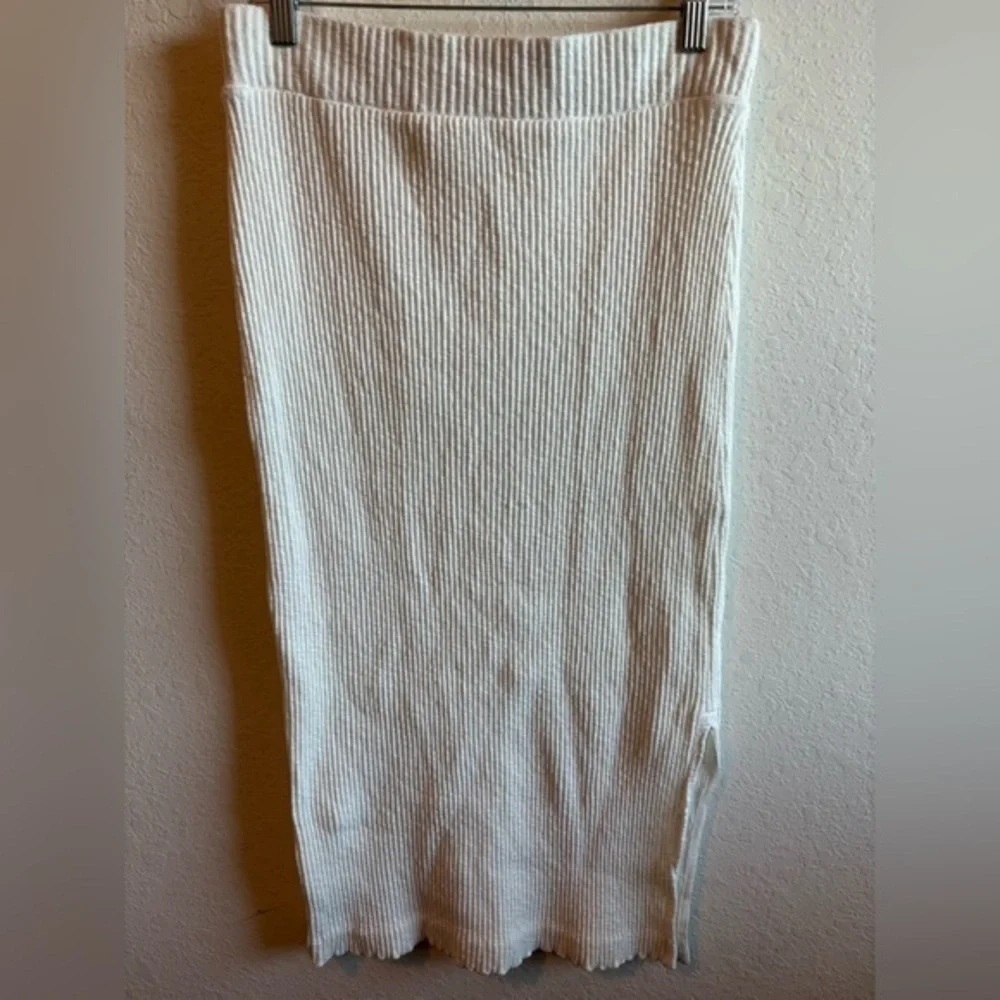 Lou & Grey Ribbed Cream Skirt Size Medium